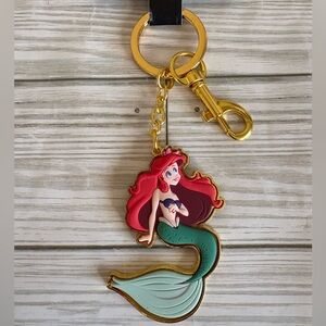 🧜🏻‍♀️Loungefly Disney The Little Mermaid Ariel Keychain
